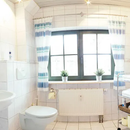 Ferienhaus Und _Wohnung Unterm Ree Patzig Экстерьер фото