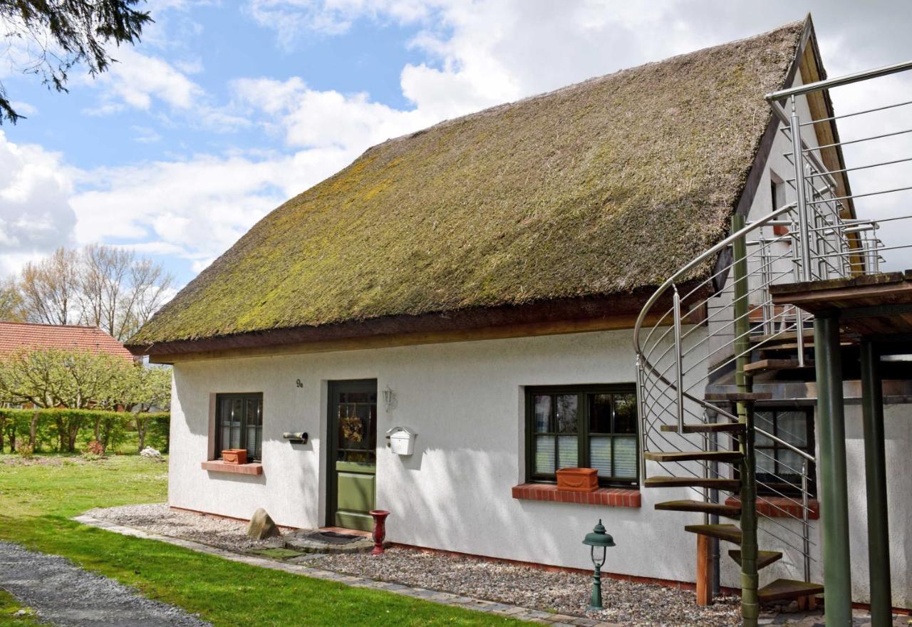 Und -wohnung Unterm Reetdach In Woorke Ferienhaus